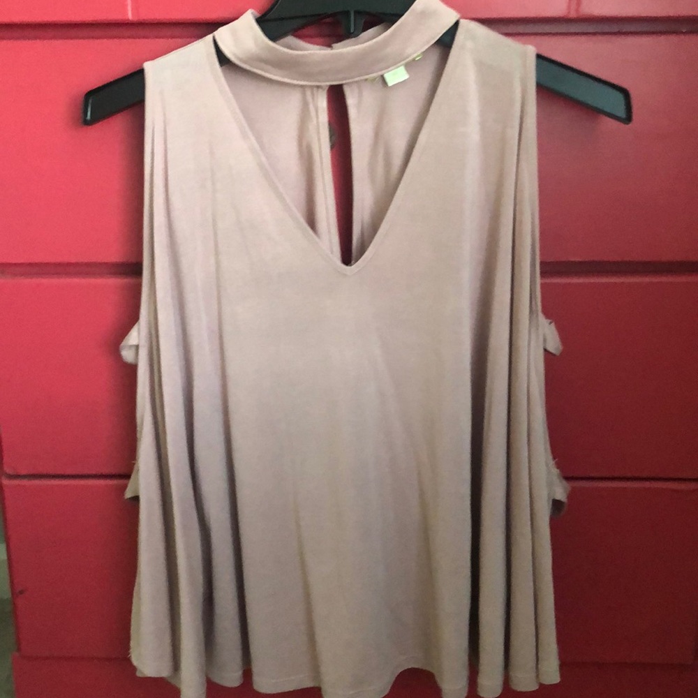 gianni bini mauve cold shoulder top!